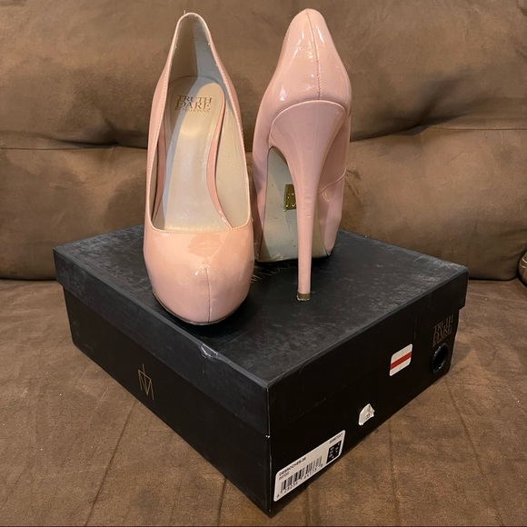 Truth or Dare by Madonna High Heels Size 8 - Picture 3 of 5